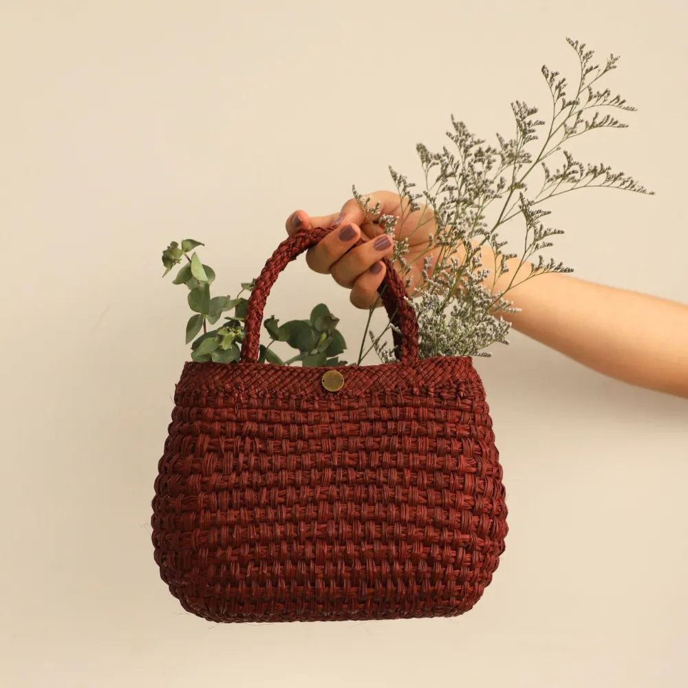 Sofia Red Basket - Straw Bag - Iraca Handmade Bag -  Top Handle Purse