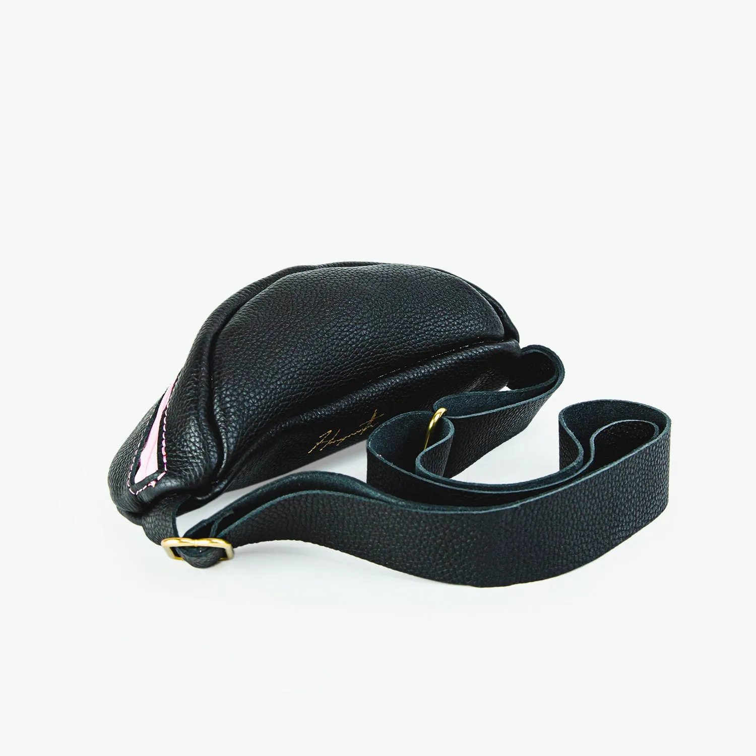 Winnie Sling - Pebbled Licorice